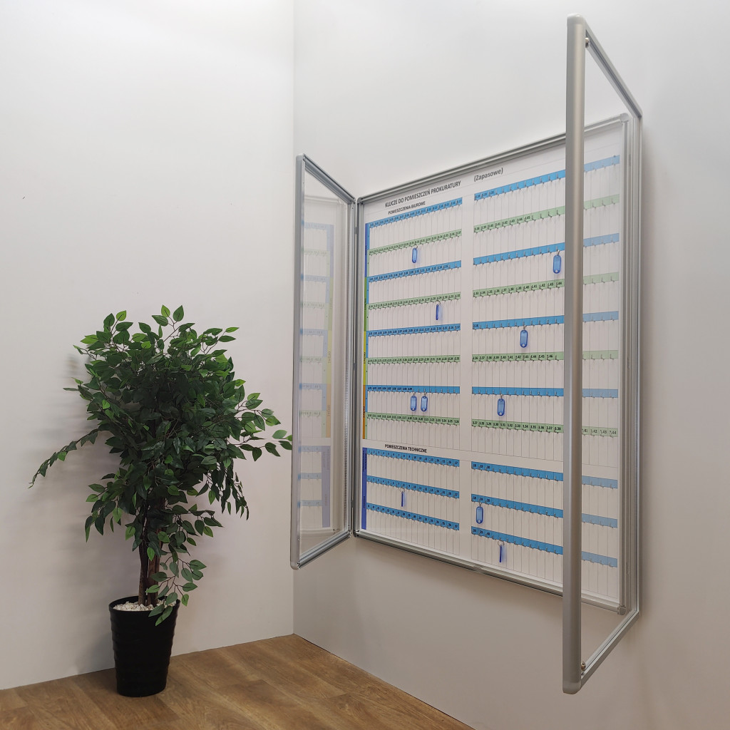 Gablota na klucze GOG-KL z indywidualnym nadrukiem na 385 kluczy.